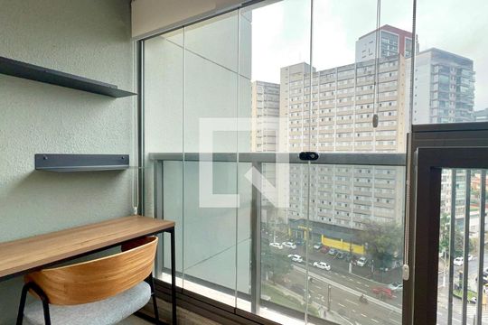 Varanda de kitnet/studio à venda com 1 quarto, 26m² em Sumarezinho, São Paulo