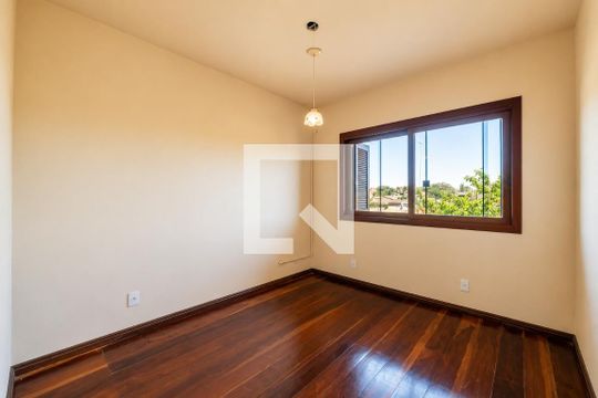 Quarto 1 de casa para alugar com 4 quartos, 200m² em Passo das Pedras, Porto Alegre