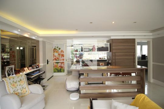 Sala de apartamento para alugar com 3 quartos, 147m² em Rio Branco, Porto Alegre