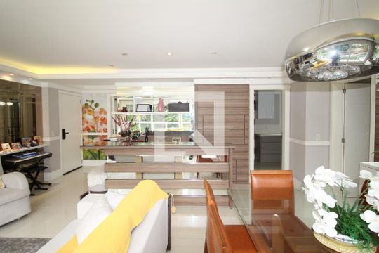 Sala de apartamento para alugar com 3 quartos, 147m² em Rio Branco, Porto Alegre
