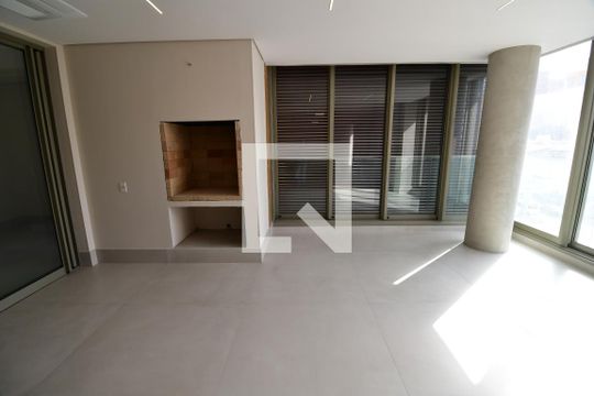 Varanda gourmet de apartamento à venda com 3 quartos, 257m² em Cambuí, Campinas