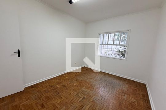 Quarto 2 de casa para alugar com 2 quartos, 130m² em Parque Colonial, São Paulo