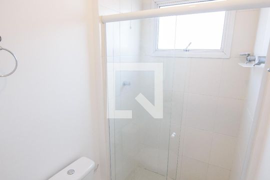 Banheiro de apartamento para alugar com 1 quarto, 27m² em Lavadouro de Areia, Taubaté