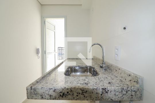 Sala/Cozinha/Área de Serviço de apartamento à venda com 2 quartos, 59m² em Vila Bandeirantes, São Paulo