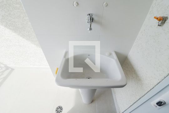Sala/Cozinha/Área de Serviço de apartamento à venda com 2 quartos, 59m² em Vila Bandeirantes, São Paulo