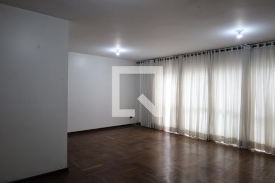 Sala de casa à venda com 4 quartos, 418m² em Cidade Dutra, São Paulo