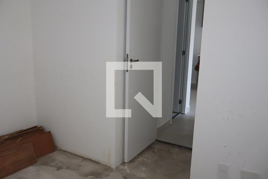Apartamento para alugar com 2 quartos, 44m² em Parque Sao Rafael, São Paulo
