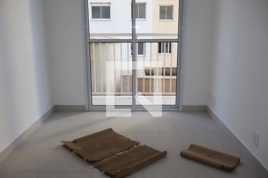 Apartamento para alugar com 2 quartos, 44m² em Parque Sao Rafael, São Paulo