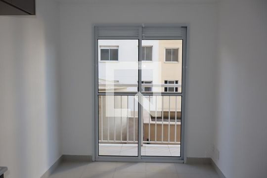 Apartamento para alugar com 2 quartos, 44m² em Parque Sao Rafael, São Paulo