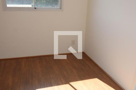 Quarto 1 de apartamento para alugar com 2 quartos, 44m² em Parque Sao Rafael, São Paulo