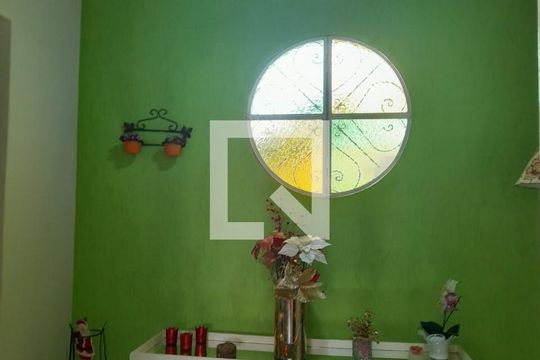 Sala de casa à venda com 3 quartos, 241m² em Campo Grande, Rio de Janeiro