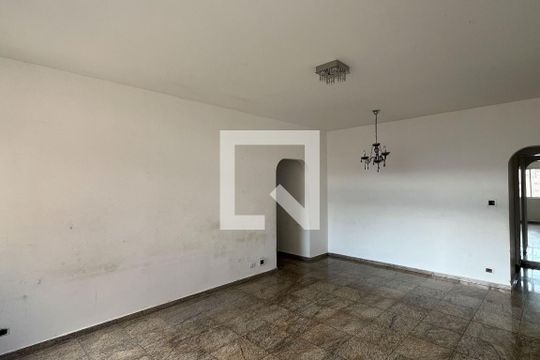 Apartamento para alugar com 3 quartos, 150m² em José Menino, Santos