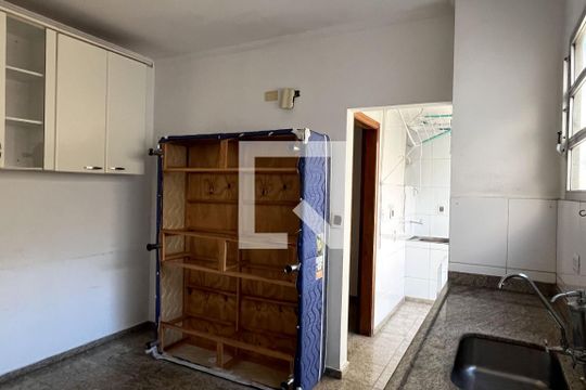 Cozinha de apartamento para alugar com 3 quartos, 150m² em José Menino, Santos