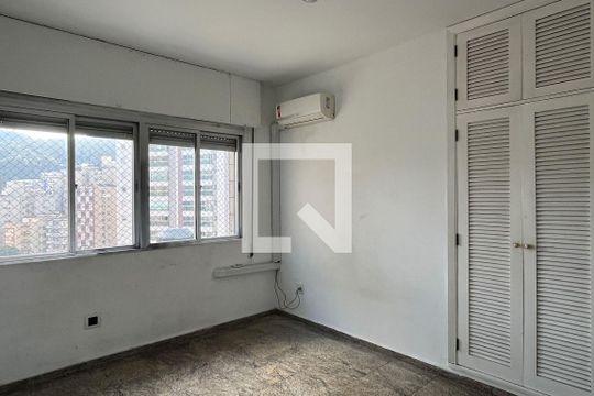 Quarto 1 de apartamento para alugar com 3 quartos, 150m² em José Menino, Santos