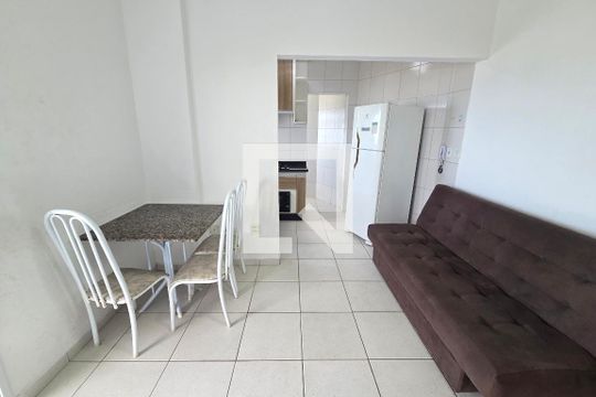 Apartamento para alugar com 1 quarto, 46m² em Guilhermina, Praia Grande