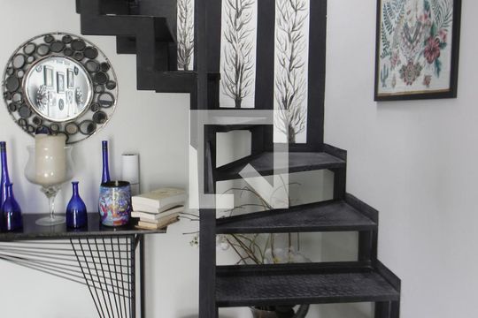 Apartamento para alugar com 3 quartos, 146m² em Parque Burle, Cabo Frio