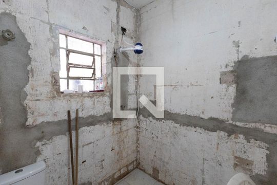 Banheiro 1 de casa para alugar com 3 quartos, 250m² em Vila Gustavo, São Paulo