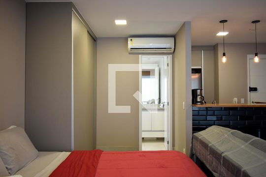Estúdio de kitnet/studio para alugar com 1 quarto, 42m² em Sumarezinho, São Paulo