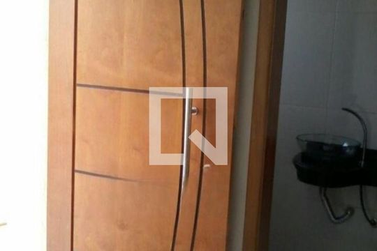 Casa à venda com 3 quartos, 86m² em Vila Isa, São Paulo