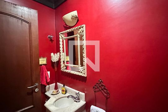 Casa de Condomínio para alugar com 4 quartos, 458m² em Jardim Cordeiro, São Paulo