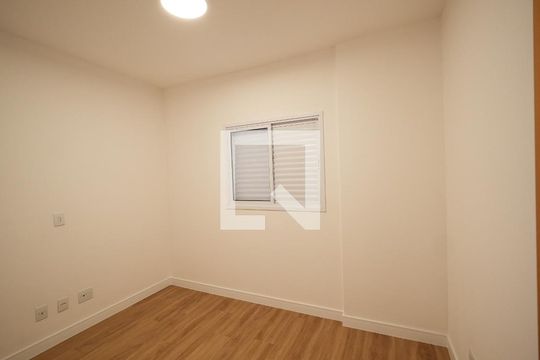 Sala de apartamento para alugar com 2 quartos, 63m² em Campestre, Santo André