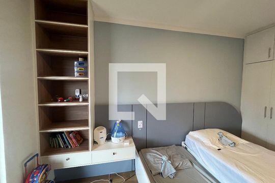 Quarto 2 de casa à venda com 3 quartos, 210m² em Parada Inglesa, São Paulo