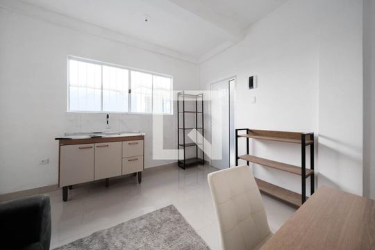 Sala/Cozinha de casa para alugar com 2 quartos, 50m² em Burgo Paulista, São Paulo