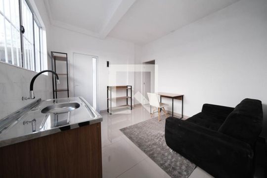 Sala/Cozinha de casa para alugar com 2 quartos, 50m² em Burgo Paulista, São Paulo