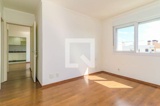 Suíte de apartamento para alugar com 2 quartos, 62m² em Marechal Rondon, Canoas