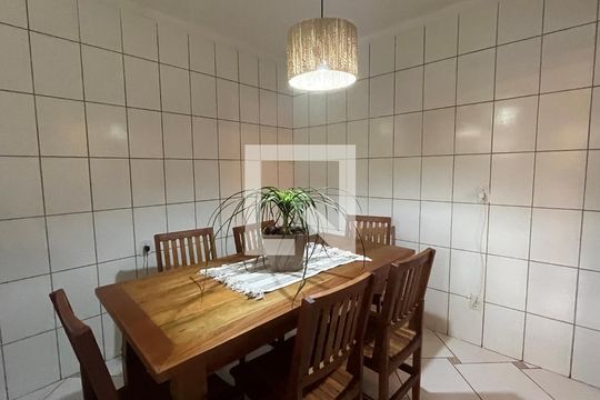 Casa à venda com 3 quartos, 269m² em Jardim Bela Vista, Campinas