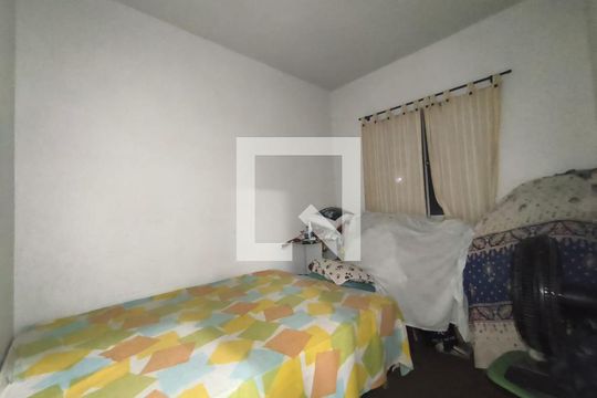 Quarto de apartamento à venda com 2 quartos, 48m² em Heliópolis, Belo Horizonte