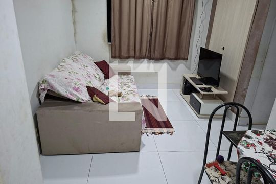 Sala de apartamento à venda com 2 quartos, 48m² em Heliópolis, Belo Horizonte