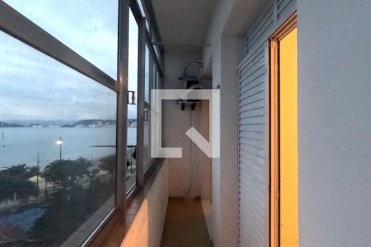 Varanda do Quarto 1 e do Quarto 2 de apartamento para alugar com 2 quartos, 80m² em Ponta da Praia, Santos