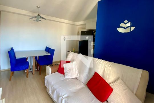Sala de apartamento para alugar com 3 quartos, 57m² em Jardim Las Vegas, Guarulhos