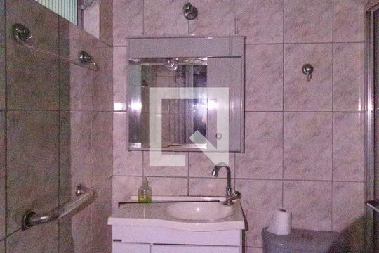 Banheiro 1 de casa à venda com 5 quartos, 154m² em Jardim Rosa de Franca, Guarulhos