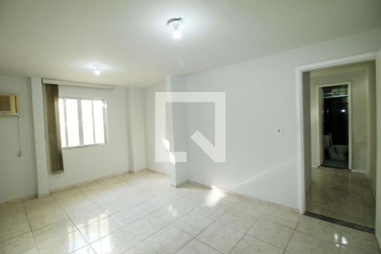 Quarto 1 de casa para alugar com 2 quartos, 70m² em Vila da Penha, Rio de Janeiro