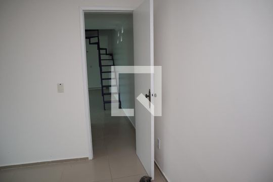 QUARTO 1 de casa para alugar com 3 quartos, 120m² em Vargem Grande, Rio de Janeiro