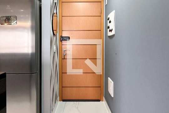 Entrada de apartamento à venda com 2 quartos, 52m² em Santa Terezinha, São Bernardo do Campo