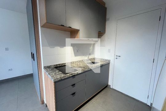 Cozinha de apartamento para alugar com 0 quarto, 25m² em Santana, São Paulo