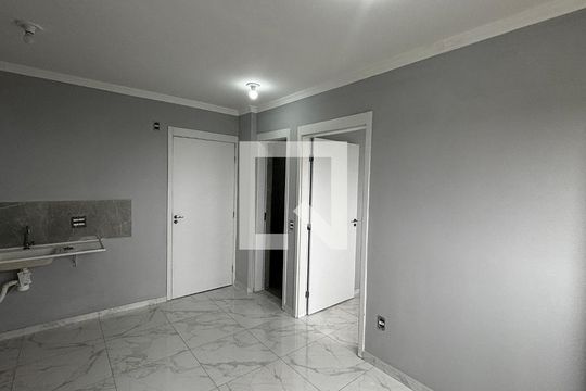 Sala de apartamento à venda com 2 quartos, 32m² em Parque Erasmo Assunção, Santo André