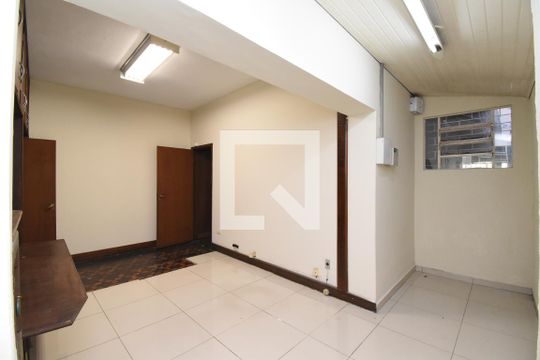 Sala 1 de casa para alugar com 5 quartos, 420m² em Centro, Curitiba