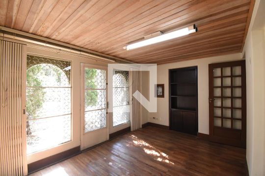 Hall de entrada de casa para alugar com 5 quartos, 420m² em Centro, Curitiba