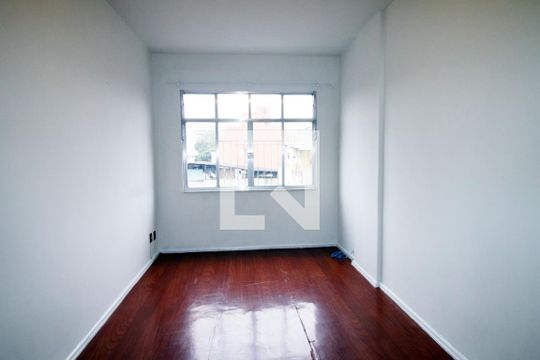 Sala de apartamento à venda com 3 quartos, 68m² em Penha, Rio de Janeiro