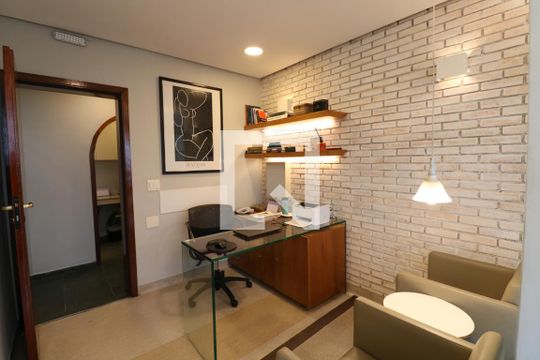 Sala 1 de casa para alugar com 3 quartos, 187m² em Planalto Paulista, São Paulo
