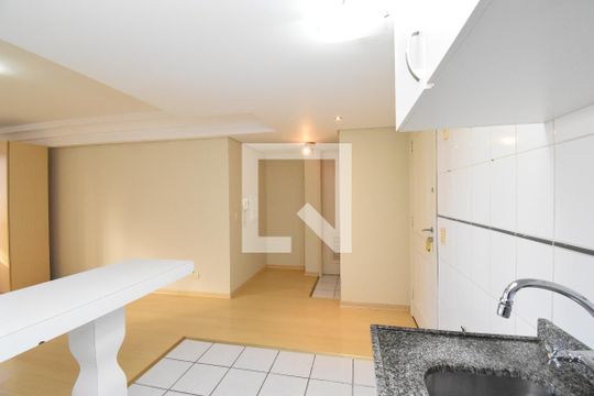 Studio de kitnet/studio para alugar com 1 quarto, 33m² em Cristo Rei, Curitiba
