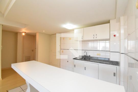 Studio de kitnet/studio para alugar com 1 quarto, 33m² em Cristo Rei, Curitiba