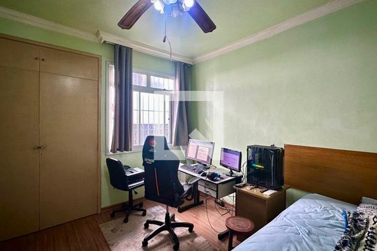 Quarto  de apartamento à venda com 3 quartos, 101m² em Alto Barroca, Belo Horizonte