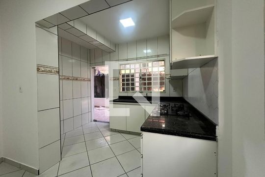 Casa para alugar com 3 quartos, 150m² em Pindorama, Belo Horizonte