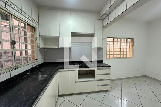 Casa para alugar com 3 quartos, 150m² em Pindorama, Belo Horizonte