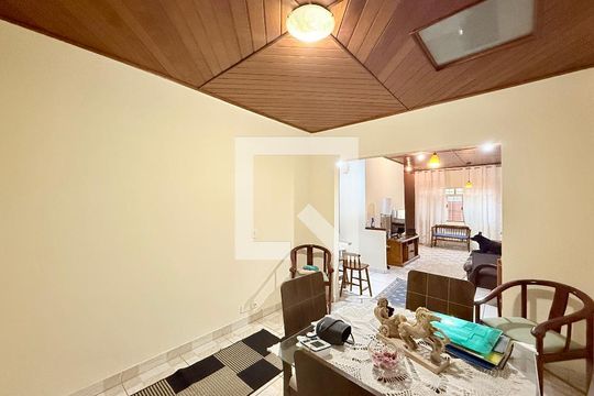 Sala de casa à venda com 2 quartos, 221m² em Santo Amaro, São Paulo
